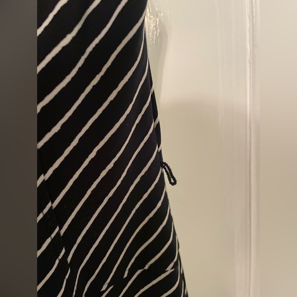 Anne Klein crazy flattering midi dress - size 10 - Picture 6 of 6